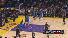 Berita video game recap NBA 2017-2018 antara LA Lakers melawan Oklahoma City Thunder dengan skor 106-81.