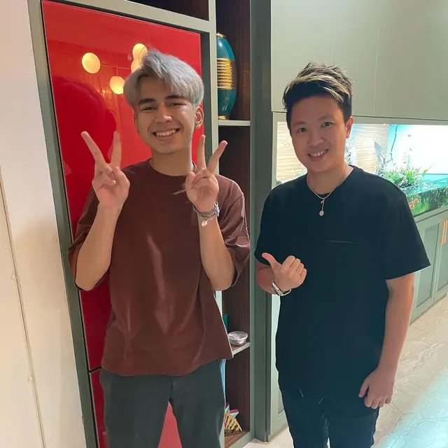 7 Gaya Rambut Baru Dimas Ahmad yang Kini Tampil Bak Artis Korea