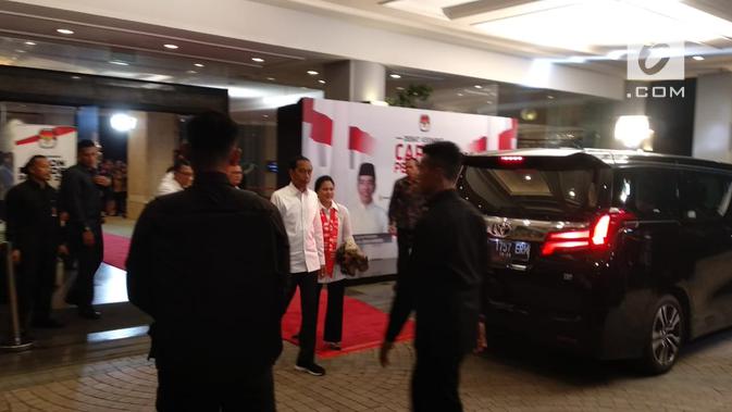 Capres Nomor Urut 01 Jokowi tiba di lokasi debat keempat Pilpres 2019. (Liputan6.com/Nafiysul Qodar)