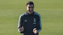 Penyerang Juventus Cristiano Ronaldo saat mengikuti sesi latihan tim di Juventus Training Center di Turin (5/11/2019). Juventus akan bertanding melawan wakil Rusia, Lokomotiv Moscow pada Grup D Liga Champions di RZD Arena. (Marco Bertorello / AFP)