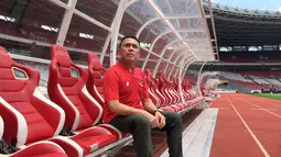 Ketua umum PSSI, Mochamad Iriawan, saat melakukan inspeksi ke Stadion Utama Gelora Bung Karno (SUGBK), Jakarta, Jumat (6/3/2020). Inspeksi tersebut untuk mengecek kesiapan SUGBK menjadi venue Piala Dunia U-20 2021. (Bola.com/Benediktus Gerendo Pradigdo)