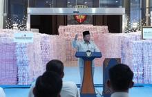 VIDEO: Purbaya Kepalkan Tangan Samping Menhan Sjafrie, Berkobar Teriak Merdeka Depan Prabowo