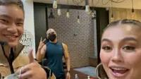 Azka Corbuzier bersama dengan Agnes Mo dan Deddy Corbuzier