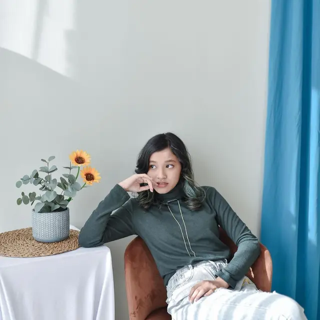 Gaya Pemotretan Shakiena Azalea Putri Pasha Ungu, Rambutnya Curi Perhatian. (Sumber: Instagram/shakiena.azalea)