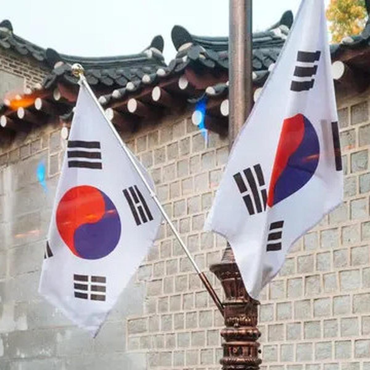 Presiden Yoon Suk Yeol Akan Cabut Pemberlakuan Darurat Militer Korea Selatan