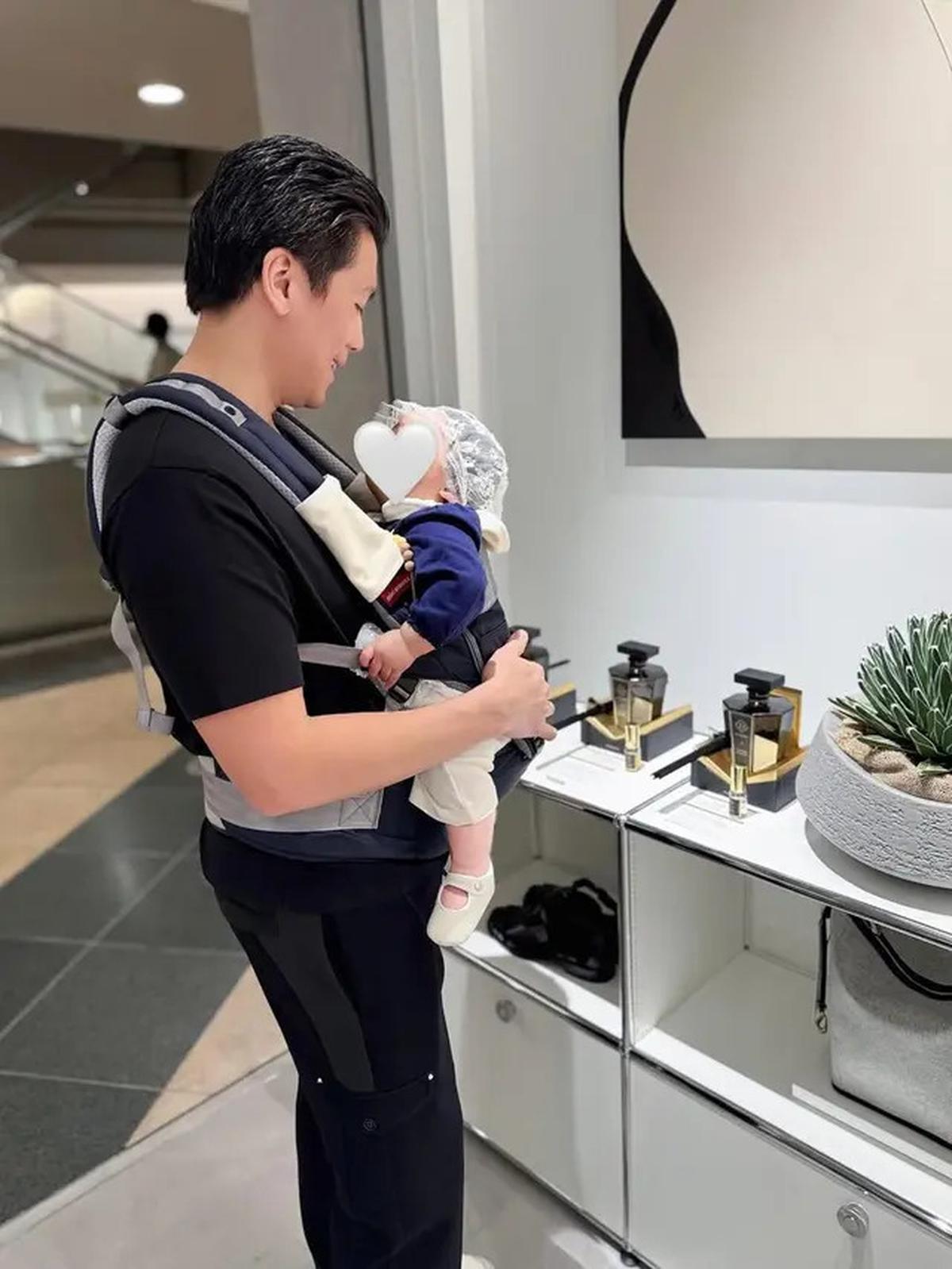 Model Baju Bayi Baby R Anak Syahrini saat Rayakan Idul Adha 2025 di Tokyo, Tampil Manis dan Berkelas