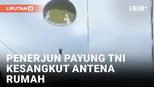 VIDEO: Prajurit TNI AU Tersangkut di Antena Rumah Warga Blitar Saat Latihan Terjun Taktis