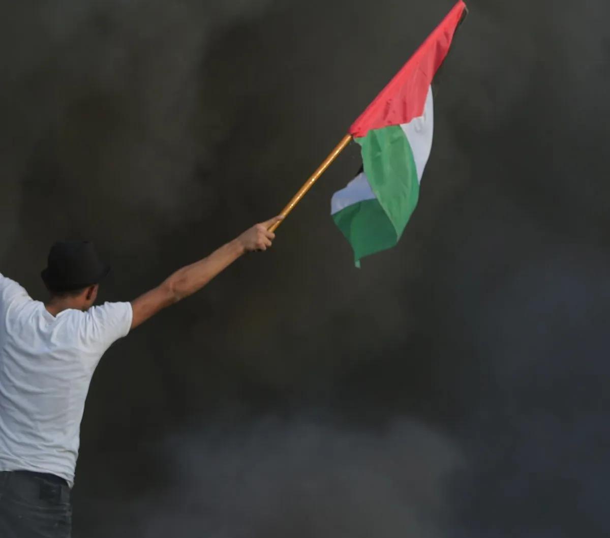 Sementara itu, pertumbuhan ekonomi Palestina di 2022 tercatat sebesar 3,9 persen. <br><br>Turun hampir setengahnya dari periode 2021 dengan pertumbuhan ekonomi 7 persen.&nbsp;