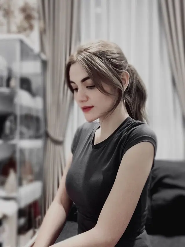 Hilda Vitria makin cantik dan langsing