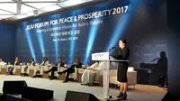 Menko PMK Puan Maharani saat menjadi keynote speech di Forum for Peace and Prosperity 2017, Kota Jeju, Korea Selatan. (Liputan6.com/Taufiqurrohman)