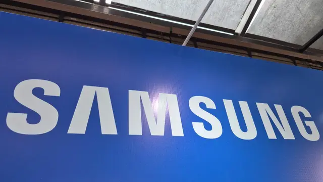 Logo Samsung saat acara Galaxy Z Fold 7 dan Z Flip 7: New Gen Productivity.