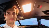 Instruktur di Argentina Lompat dari Pesawat di Tengah Latihan Terbang