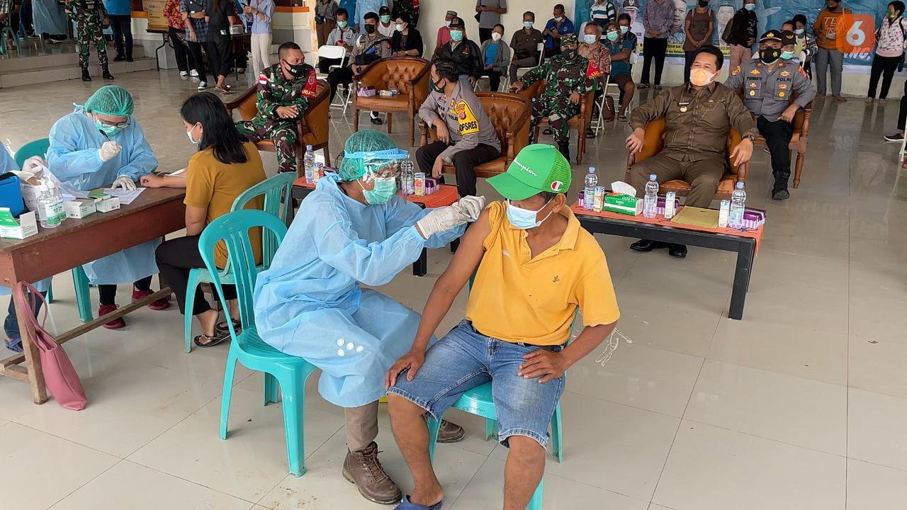 Vaksinasi di Perbatasan