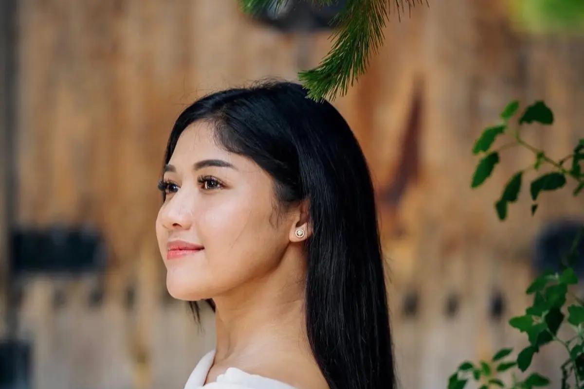 Padu Padan Outfit ala Erina Gudono (Instagram/@erinagudono)