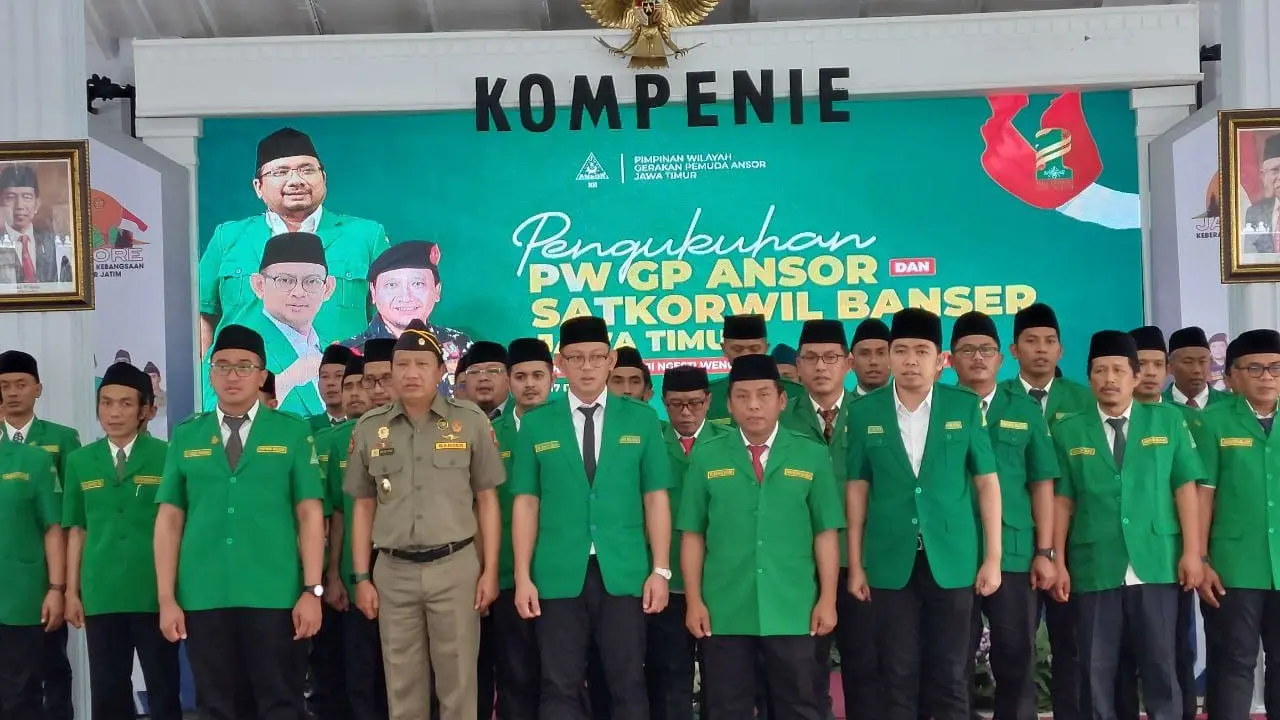 Gus Yaqut memimpin pengukuhan Pengurus Wilayah GP Ansor Jawa Timur PAW periode 2019 - 2023 di Pendopo Kabupaten Pasuruan. (Istimewa)