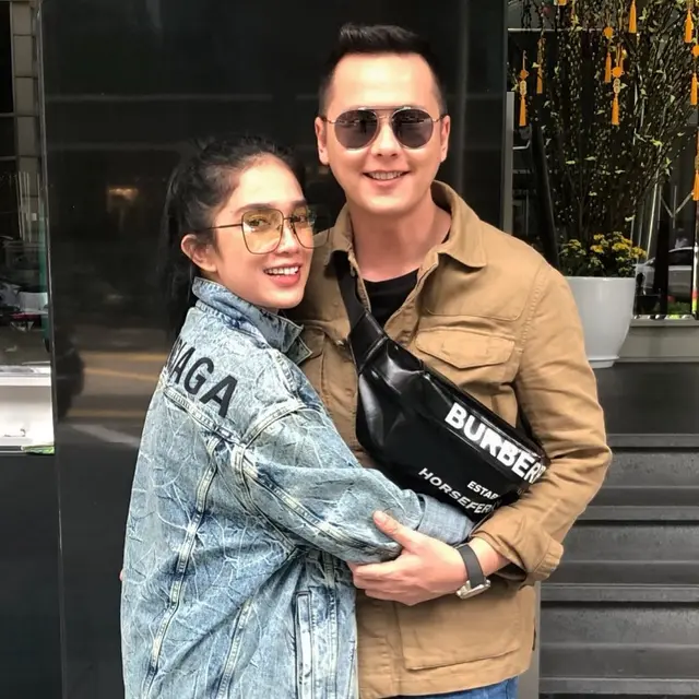 Ussy Sulistiawaty dan Andhika Pratama (Instagram/ussypratama)