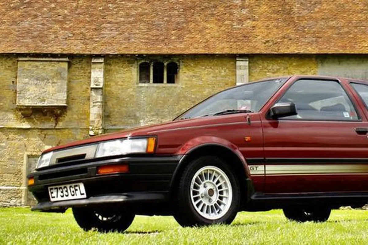 Toyota Corolla Levin AE86 spesial. (via wapcar.my)