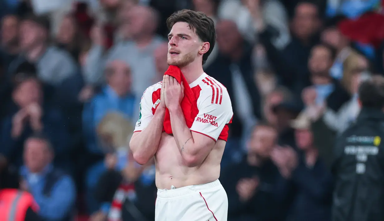 Pemain merasa terpukul, terutama setelah blunder kiper dan kegagalan memanfaatkan peluang emas, yang memicu kritik atas mentalitas tim di laga besar. (AP Photo/Richard Pelham)