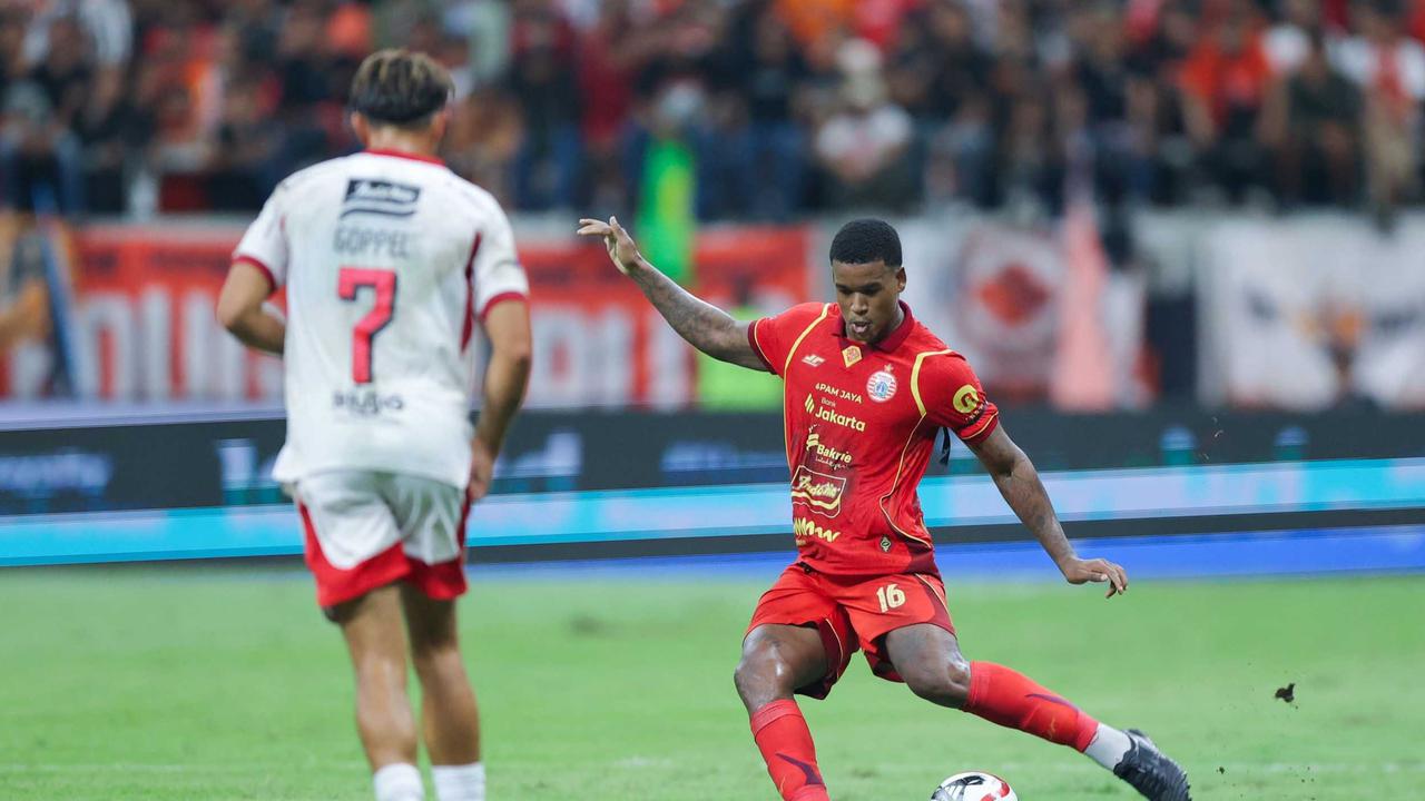 FOTO: Bali United Curi Poin di JIS, Persija Harus Puas dengan Hasil Seri