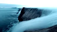 Ini bukan air terjun biasa, melainkan air terjun kabut.