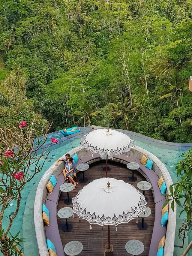 Jarang Tersorot, Ini 6 Momen Kebersamaan Chef Marinka dengan Kekasihnya