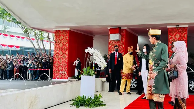 Baju Adat Jokowi