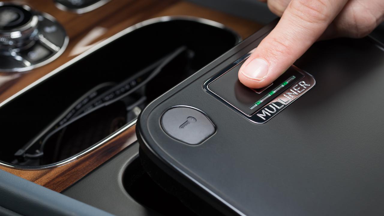 Fitur pengenalan sidik jari Bentley