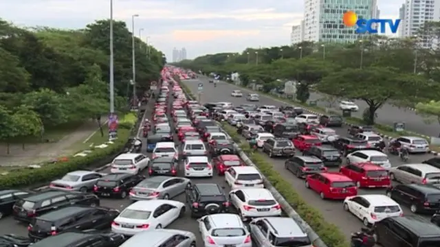 Libur Lebaran, Warga Antusias Kunjungi Jakarta Fair