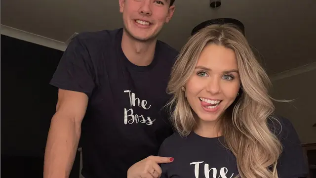 Elkan Baggott dan Katie Marsden