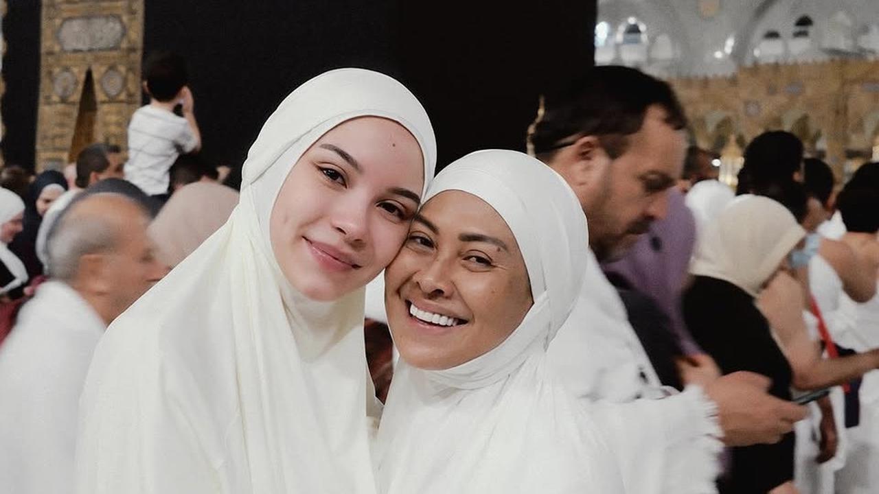 Alyssa Daguise Hadiahkan Umrah Kedua Untuk Sang Nenek Tercinta, Bersyukur Doanya Terkabul