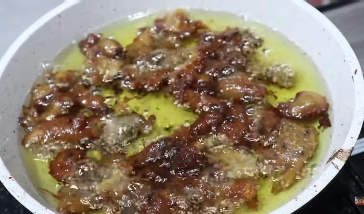 <b>Goreng Daging yang Sudah Dibumbui</b><br>
