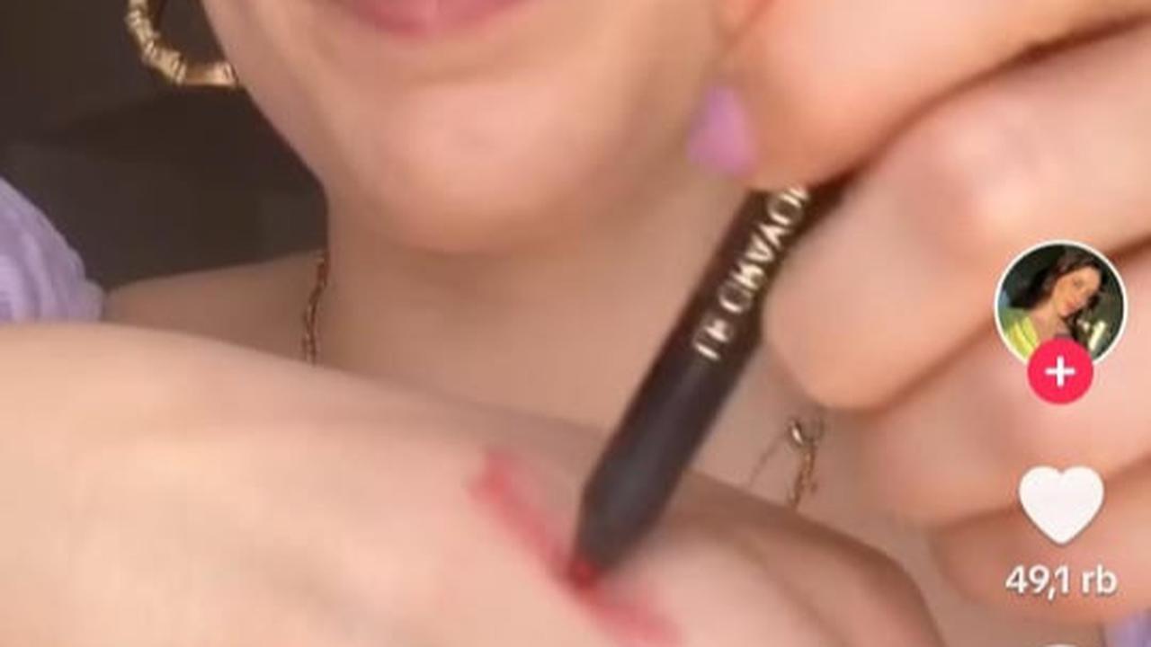 Mengatasi Lip Liner Kering dengan Face Oil