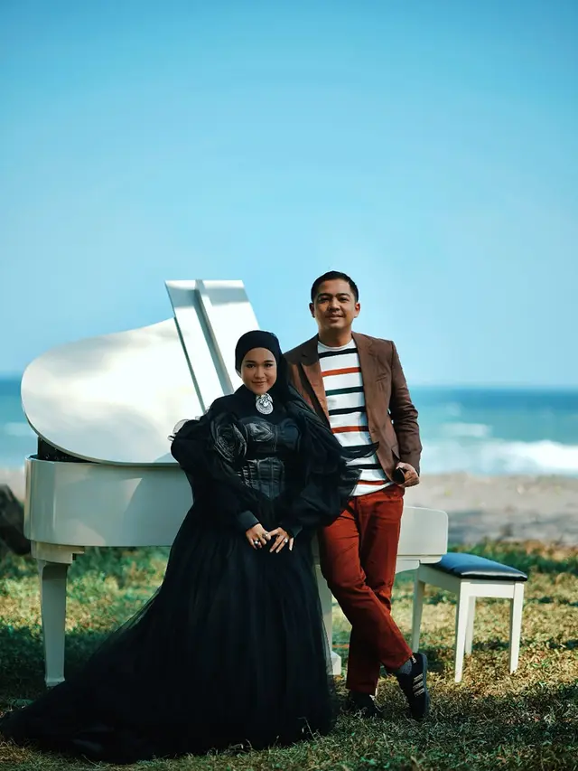 Ernie Zakri dan Ade Govinda