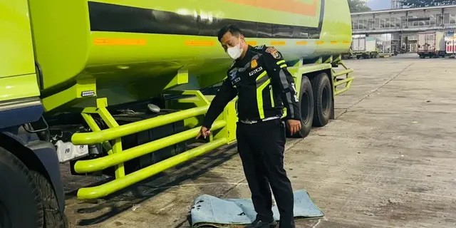 Akhir Tragis Saat Kernet Tidur di Kolong Truk