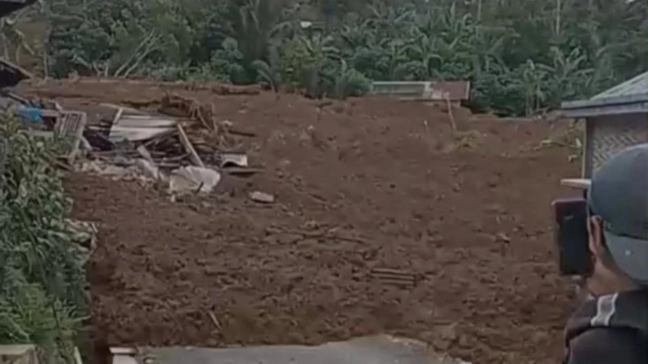 Gubernur Jateng Berikan Hunian Sementara untuk Korban Longsor Banjarnegara, Tersedia dalam 3 Hari