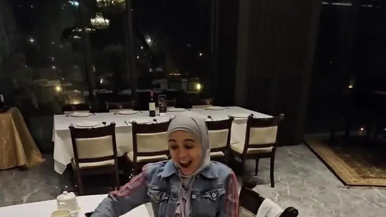 8 Potret Nycta Gina Rayakan Ultah Sederhana, Awet Muda di Usia 40 Tahun