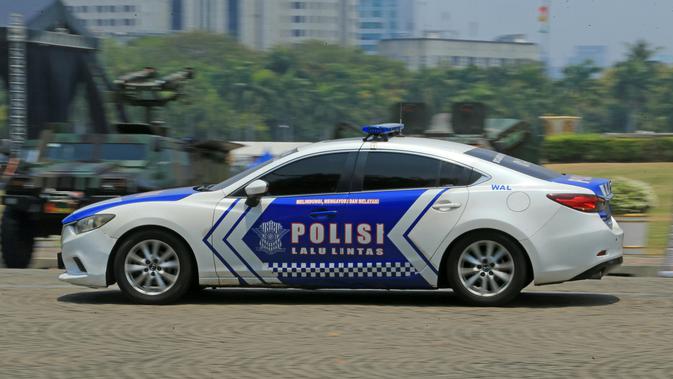 Sindikat BBM Ilegal Terbongkar, Sopir Truk Kabur Dikejar Polisi Lalu Tabrak Kendaraan Warga