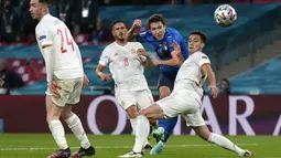 Di babak kedua, berawal dari serangan balik cepat, Gli Azzurri akhirnya mampu memecah kebuntuan lewat gol Federico Chiesa pada menit ke-60. Skor berubah menjadi 1-0. (Foto:AP/Frank Augstein, Pool)