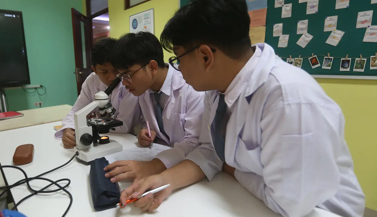 Sekolah Menengah Atas (SMA) Cahaya Rancamaya Islamic Boarding School yang berada di kawasan Kota Bogor, Jawa Barat, resmi ditetapkan sebagai Sekolah Garuda Transformasi 2025, satu-satunya di Jawa Barat. (merdeka.com/Arie Basuki)