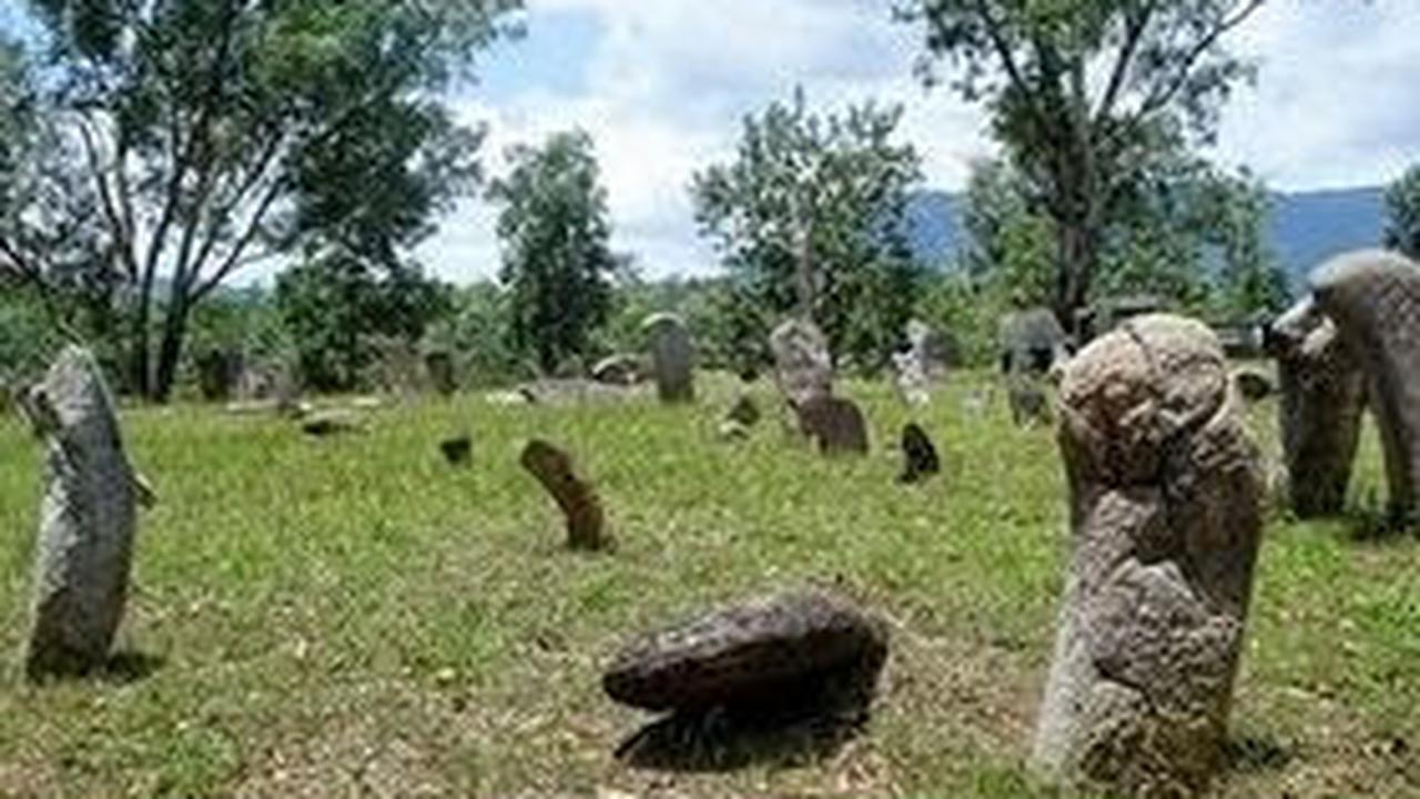 5. Nagari Seribu Menhir<br>