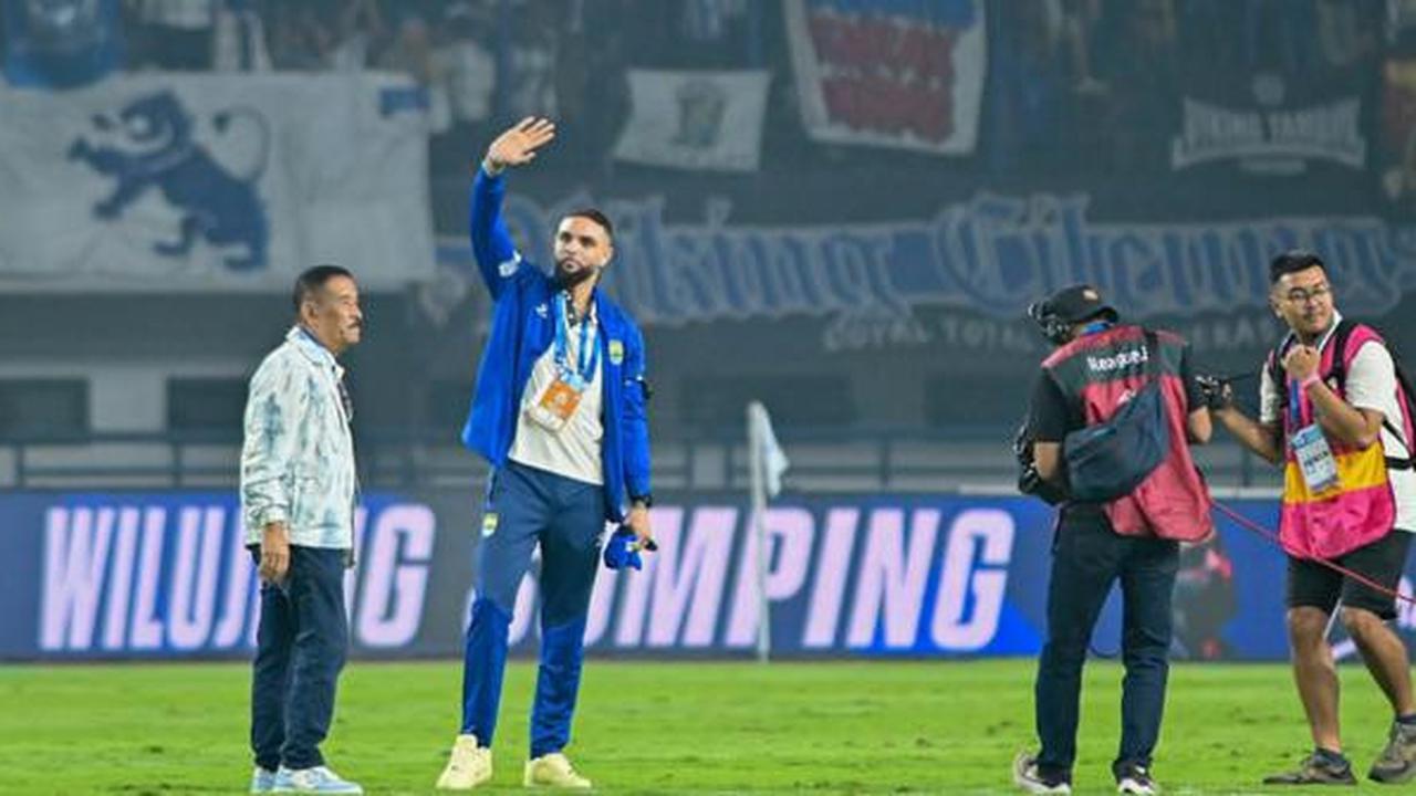 Layvin Kurzawa dan Dion Markx Belum Berlatih Bersama Persib, Bojan Hodak Berharap Mereka Bisa Gabung Besok