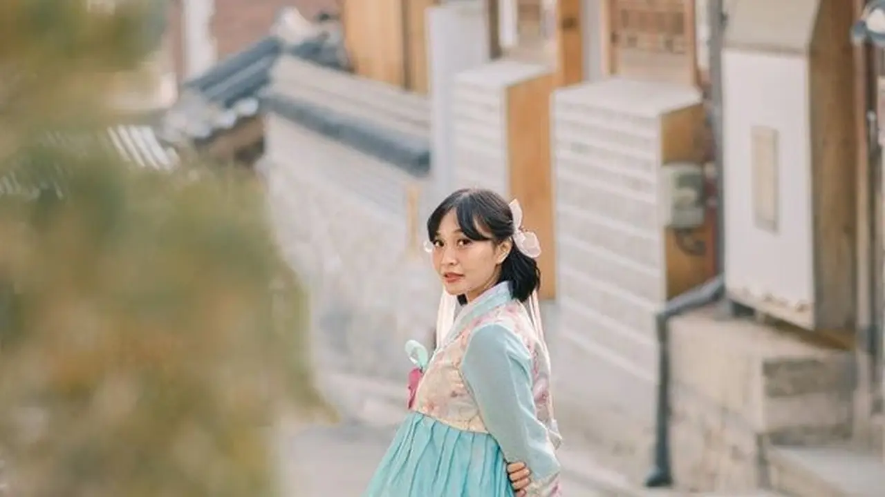 Potret Cantik Seleb Indo Pakai Hanbok Korea (Instagram/ rinni_w)
