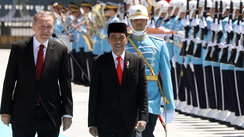 Erdogan Sambut Jokowi di Istana Turki