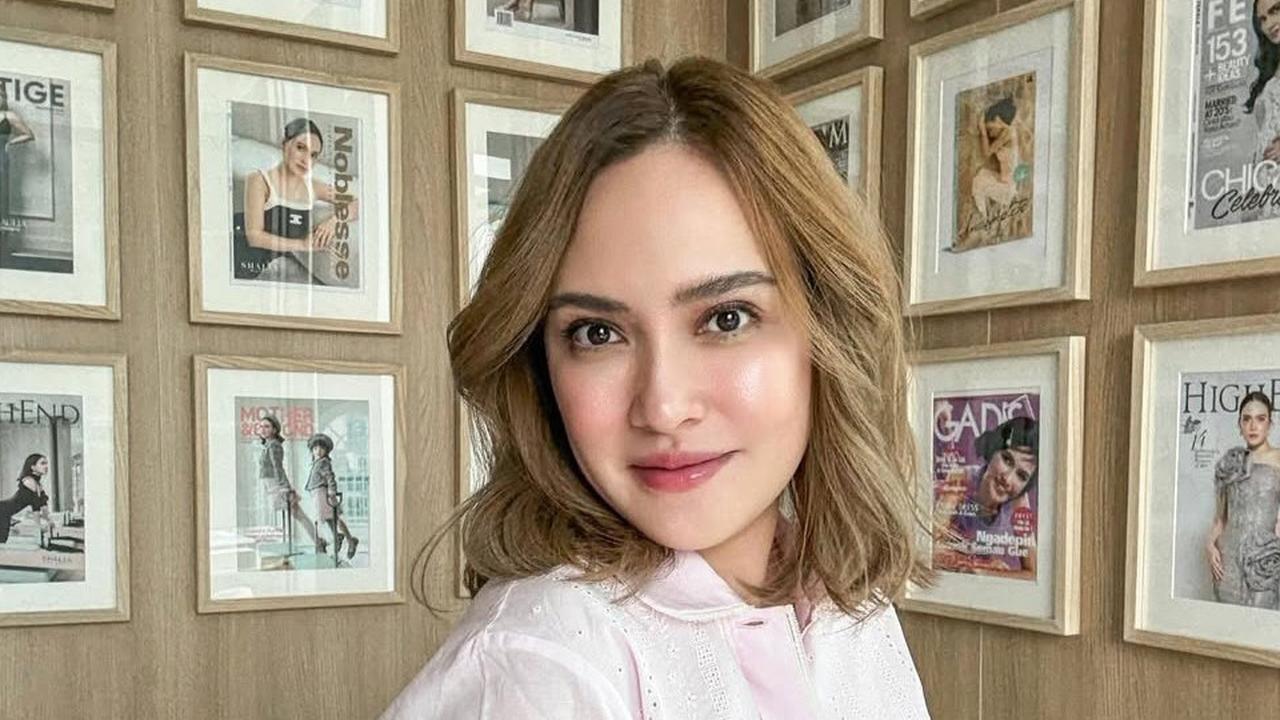 Potret Terbaru Shandy Aulia dengan Rambut Blonde, Dipuji Makin Cantik Mirip Luna Maya Hingga Boneka Barbie