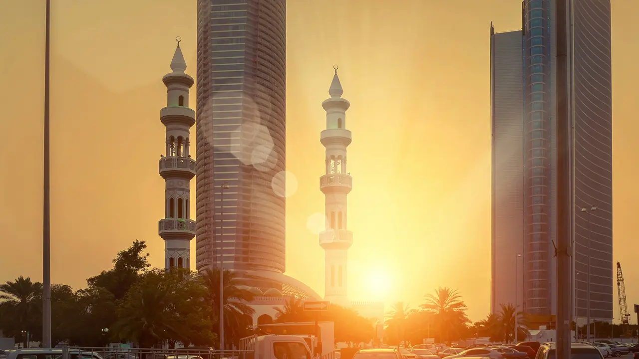 Ilustrasi Masjid Energi Net-Zero Pertama di Abu Dhabi. [Dok. depositphotos.com]