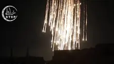 Sebuah gambar memperlihatkan serangan militer Rusia menggunakan senjata kimia fosfor putih atau dikenal dengan WP untuk menyerang ISIS di Suriah. Senjata kimia fosfor putih dilarang karena sangat beracun. (dailymail.co.uk)