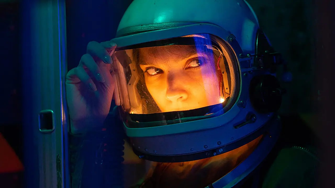 Wanita Pulangkan Astronot dari Luar Angkasa