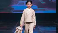 Model Cilik Adella Sunarti Terus Menimba Pengalaman usai Tampil di JFR 2024