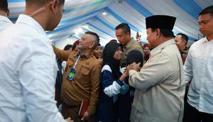 Presiden Prabowo saat meninjau Sekolah Rakyat Terpadu (SRT) 9 Balai Besar Pendidikan dan Pelatihan Kesejahteraan Sosial (BBPPKS), Banjarbaru, Kalimantan Selatan, Senin (12/1/2026). (Liputan6.com/ Dok Ist)