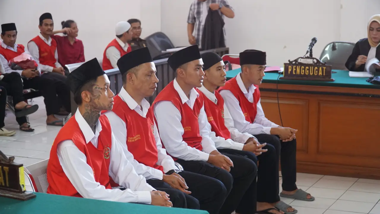 Lima terdakwa pengeroyok Haringga